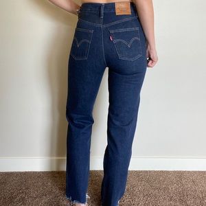 Levi’s ribcage straight